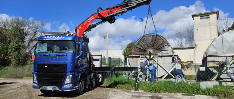 Volvo FH4 500 4 assi con Gru Fassi 990