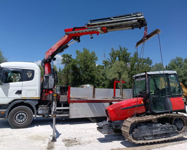 Scania 3 assi con Gru Fassi