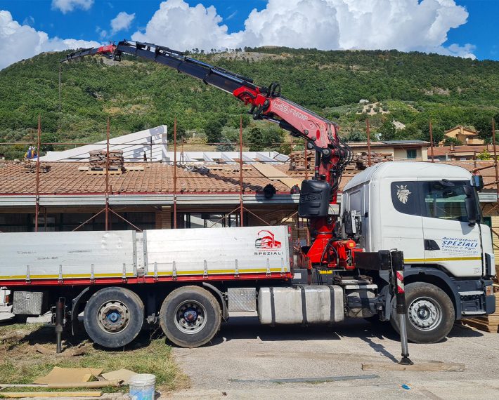 Scania 3 assi con Gru Fassi