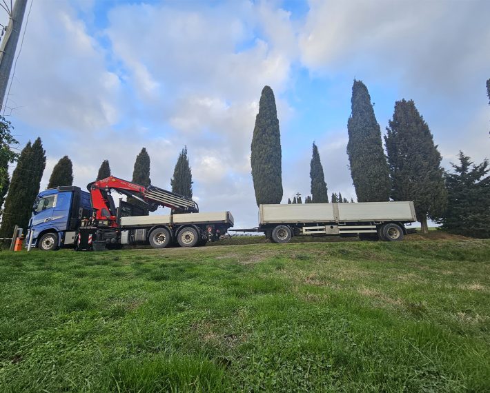 Volvo FH4 500 4 assi con Gru Fassi 990