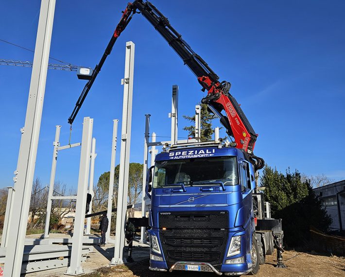 Volvo FH4 500 4 assi con Gru Fassi 990